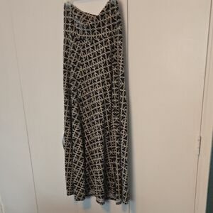 LuLaRoe Black and Cream Geometric Maxi Dress